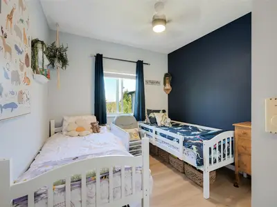 View 25