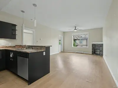 View 16