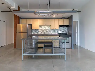 View 16