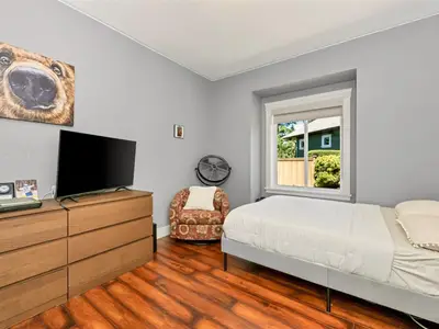View 28