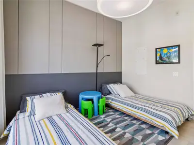 View 25
