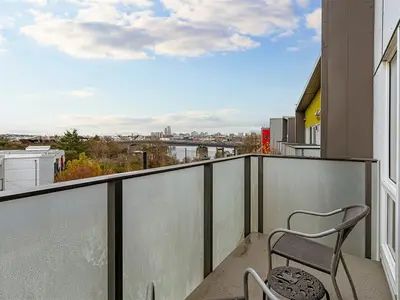 View 25