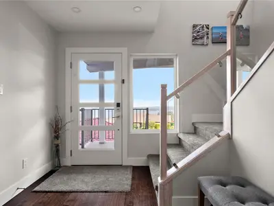 View 25