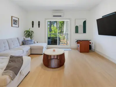 View 18