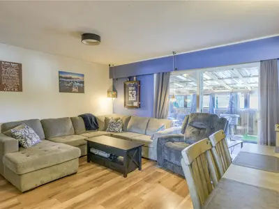 View 10