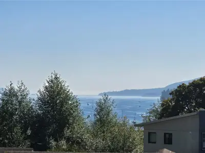 View 16