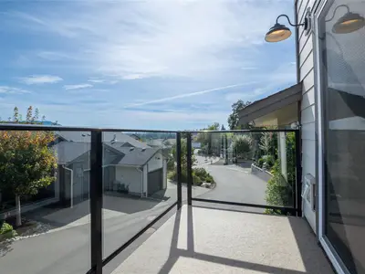 View 16