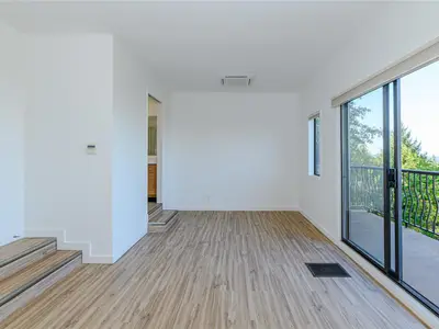 View 19