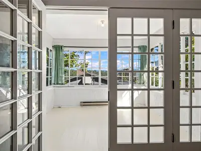 View 32