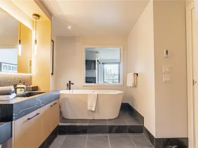 View 10