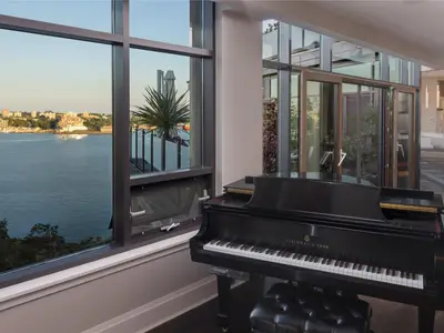 View 8