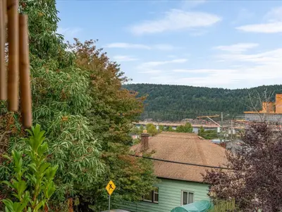 View 24