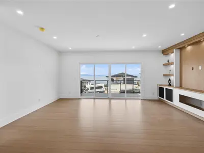 View 32