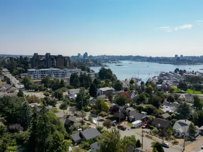 View 16