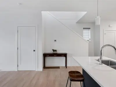 View 25