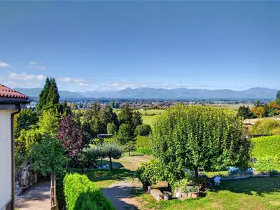 View 16