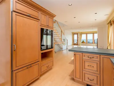 View 25