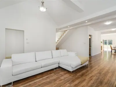View 19