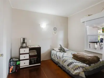View 25