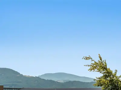 View 28