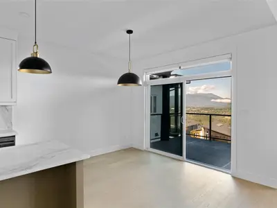 View 16