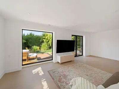 View 32