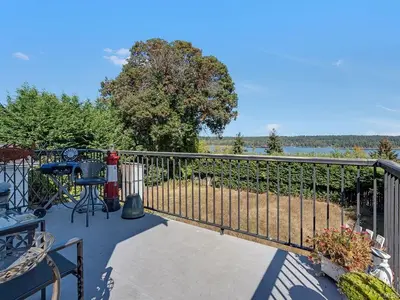 View 25