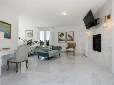 View 30