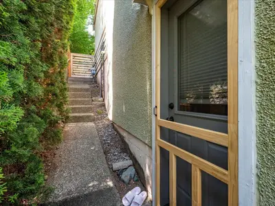 View 25