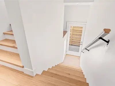 View 32
