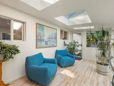 View 25