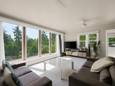 View 16