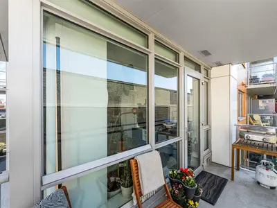 View 16