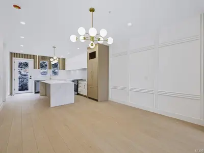 View 10