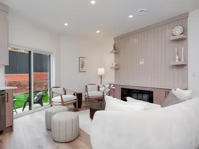 View 16