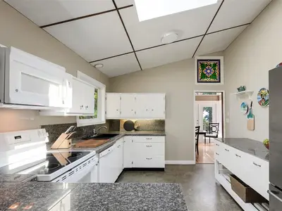 View 25