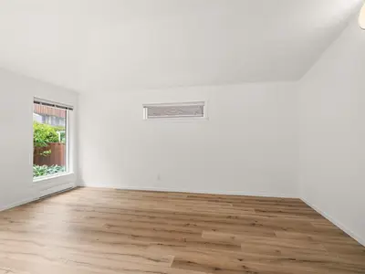 View 16