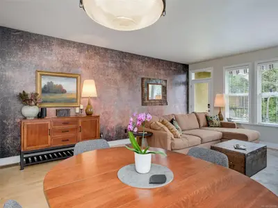 View 16