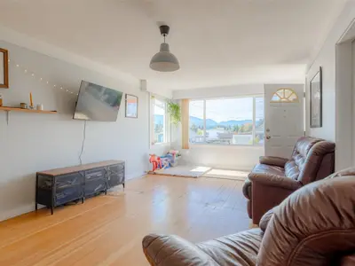 View 8