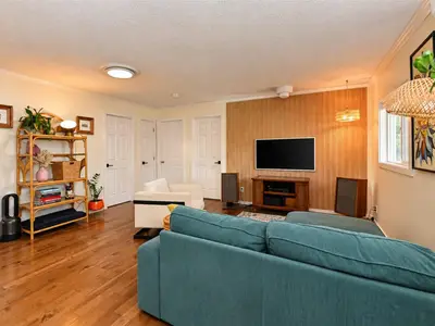 View 10
