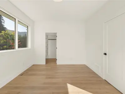 View 32