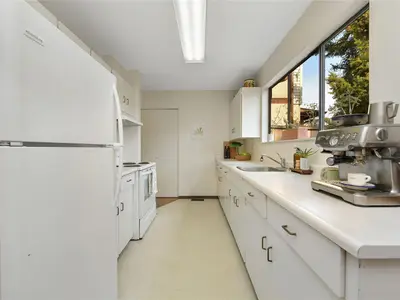 View 10