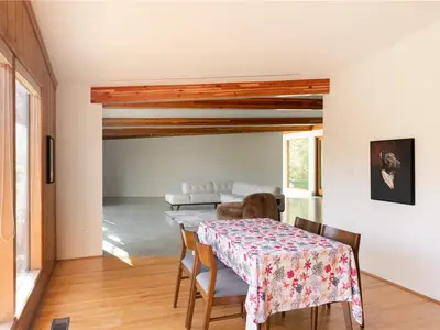 View 10