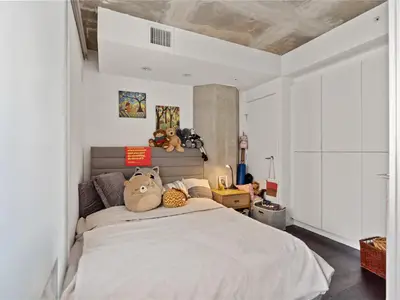 View 25