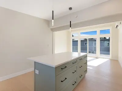View 10