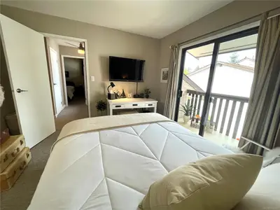 View 16